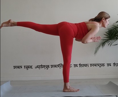 yoga adaptado para fibromialgia ejercicio suave